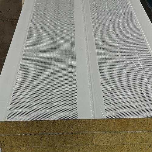 岩棉复合板厂家 彩钢岩棉夹芯板的生产工艺实现了在工厂中通过自动化