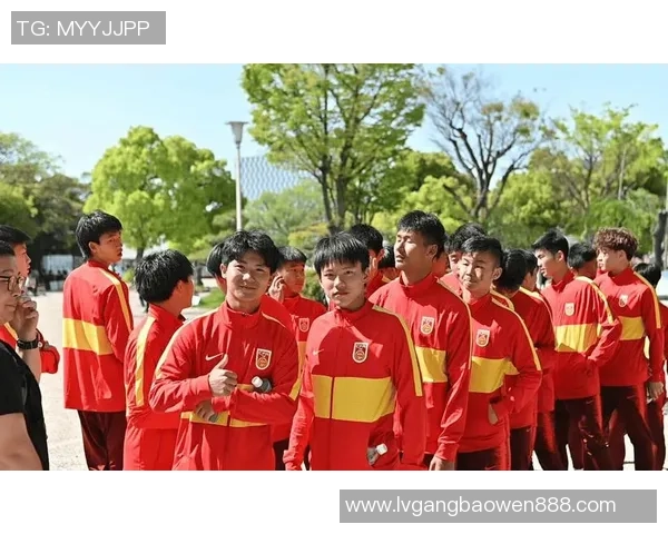 足球明星的中国好友如何成功转型成为体育界的新星 足球明星的中国好友如何成功转型成为体育界的新星